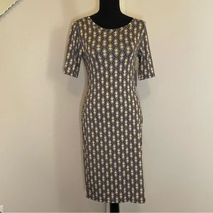 NWT ‼️ Lularoe Julia Bodycon Fitted Dress